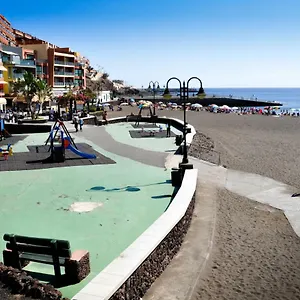 Bright Flat In Salinetas Telde